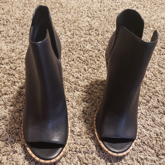 Vince \'John\' Camuto Brando main image 2